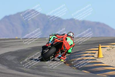 media/Oct-19-2024-CVMA (Sat) [[7df39c5a0d]]/Race 8- Formula 40 MW and LW/